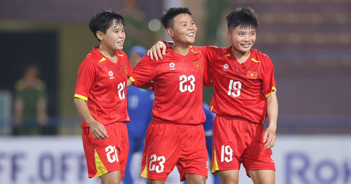 'Sạn' trong chiến thắng đậm của đội tuyển nữ Việt Nam