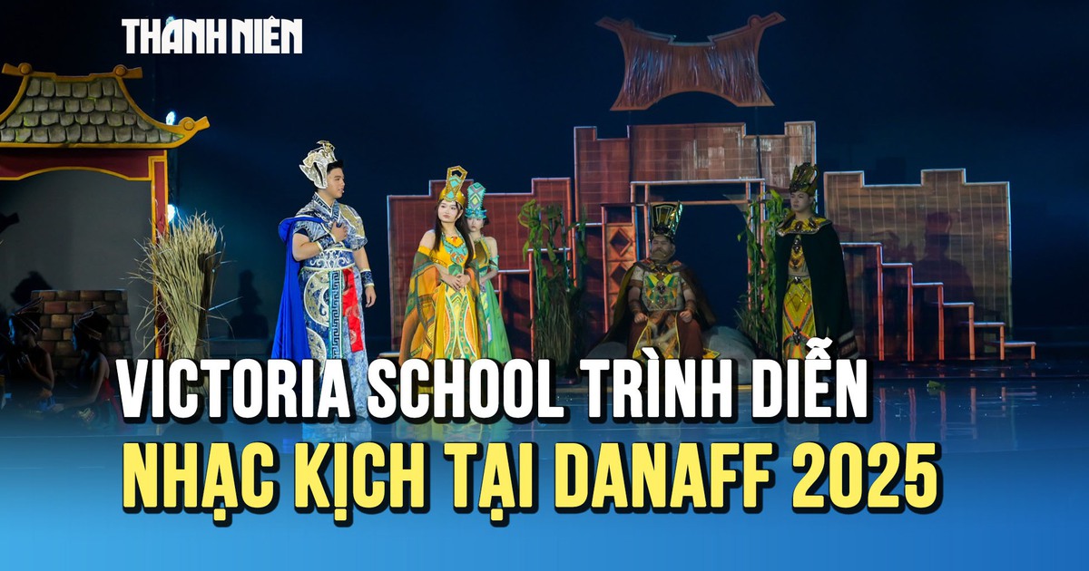 Khán giả bất ngờ khi xem biểu diễn nhạc kịch học đường tại Liên hoan phim châu Á Đà Nẵng