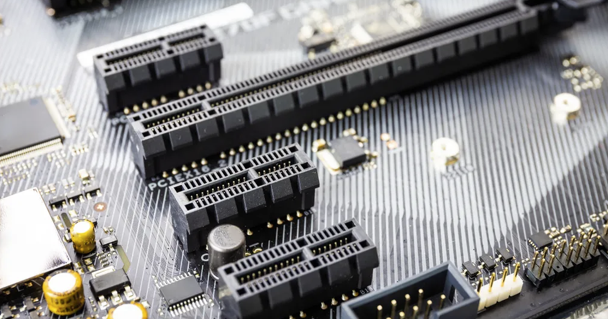 Thận trọng khi kết hợp GPU mới với bo mạch đời cũ