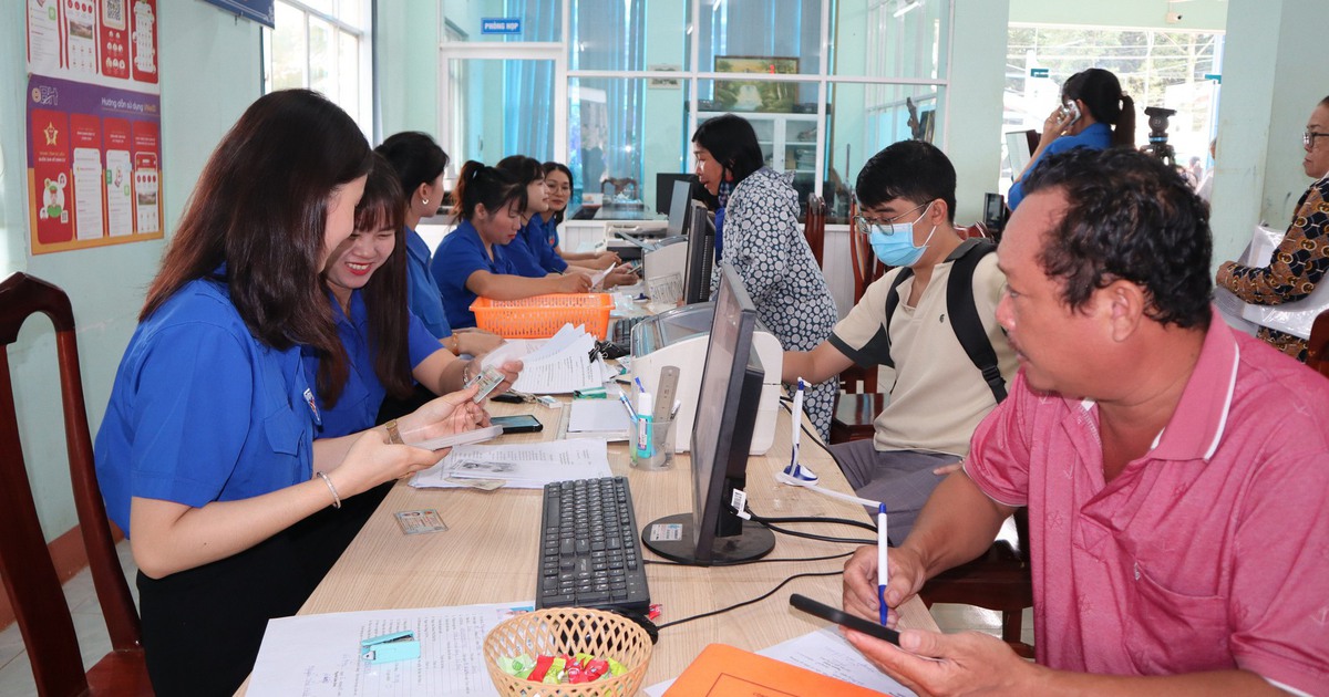 Hỗ trợ người dân tộc thiểu số sử dụng dịch vụ công trực tuyến