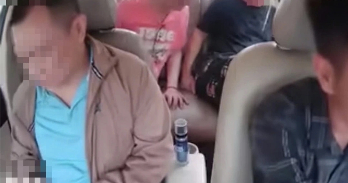 T&agrave;i xế đăng clip x&eacute; tiền g&acirc;y hiểu lầm tr&ecirc;n mạng x&atilde; hội