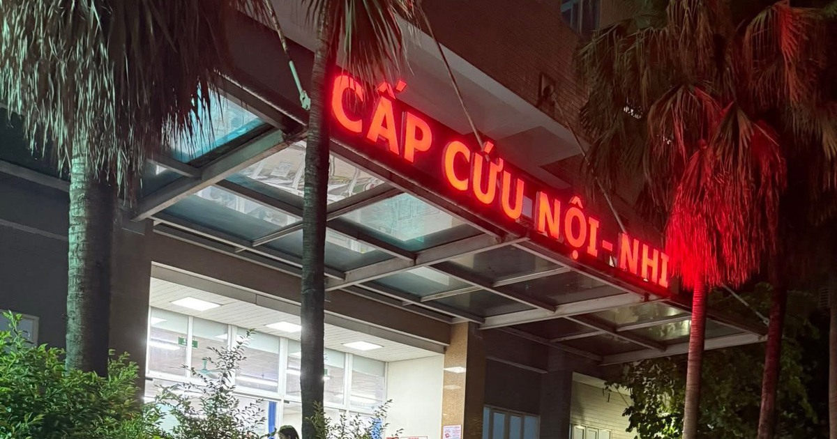 Nam t&agrave;i xế chở kh&aacute;ch đi cấp cứu chẳng m&agrave;ng tiền bạc