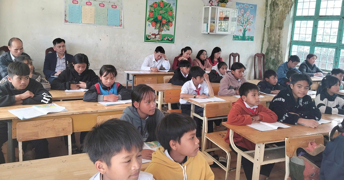 Những ngôi trường hư hỏng, xuống cấp ở vùng biên