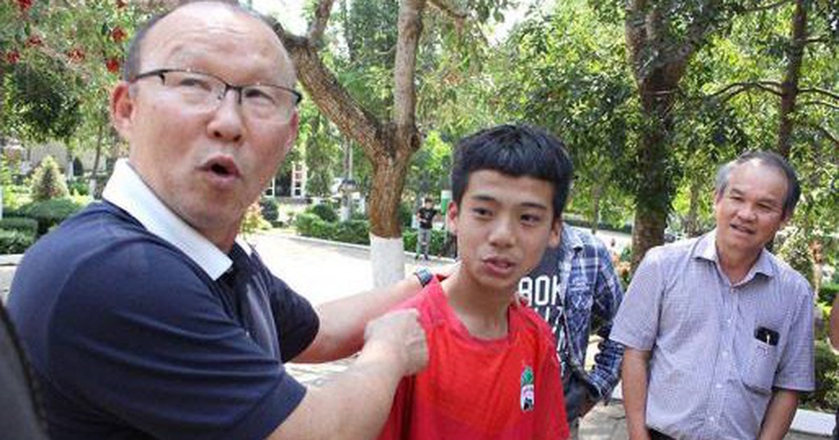 'Siêu nhân' Trần Gia Huy ngày nào, nay đã khoác áo HAGL đá V-League