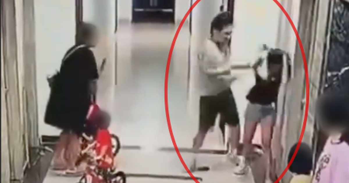 H&agrave; Nội: Một phụ nữ bị người đ&agrave;n &ocirc;ng đấm đ&aacute; t&uacute;i bụi