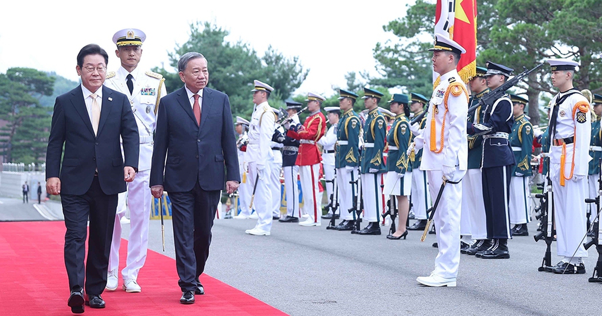 Tin tức đặc biệt tr&ecirc;n b&aacute;o in Thanh Ni&ecirc;n 12.8.2025