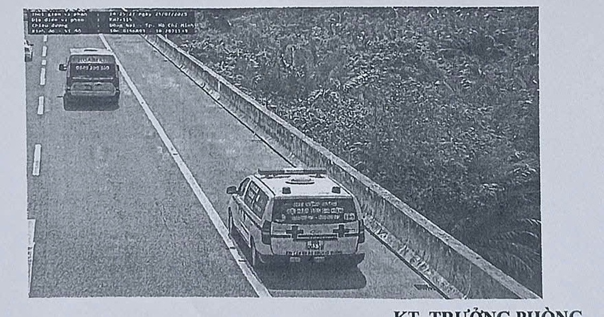 Xe cấp cứu chạy l&agrave;n khẩn cấp tr&ecirc;n cao tốc nhận th&ocirc;ng b&aacute;o phạt nguội: CSGT n&oacute;i g&igrave;?