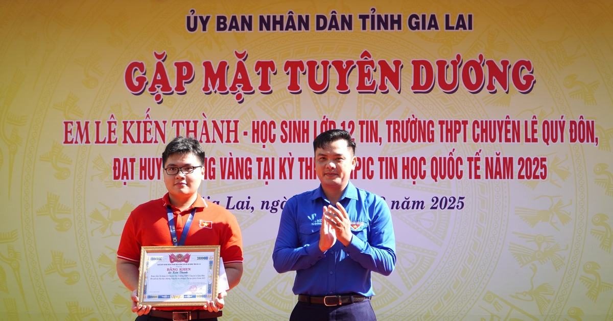 Giành huy chương vàng Olympic tin học quốc tế, nam sinh được thưởng 100 triệu đồng