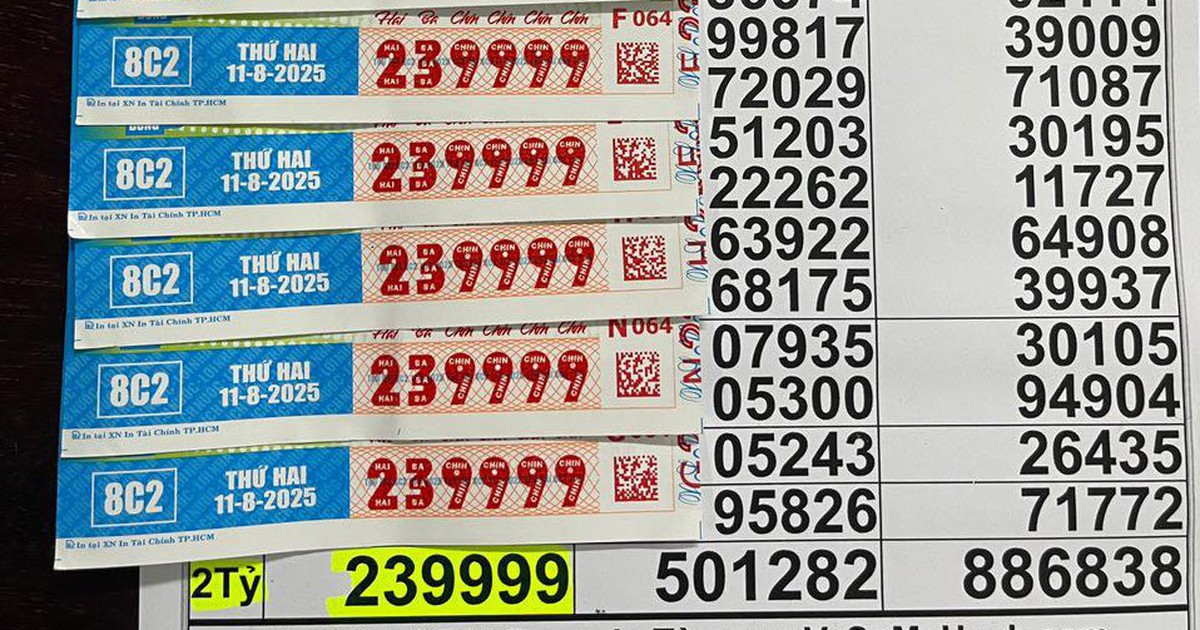 Mua v&eacute; tứ qu&yacute; 9999, c&ocirc;ng nh&acirc;n tr&uacute;ng độc đắc 14 tỉ xổ số miền Nam