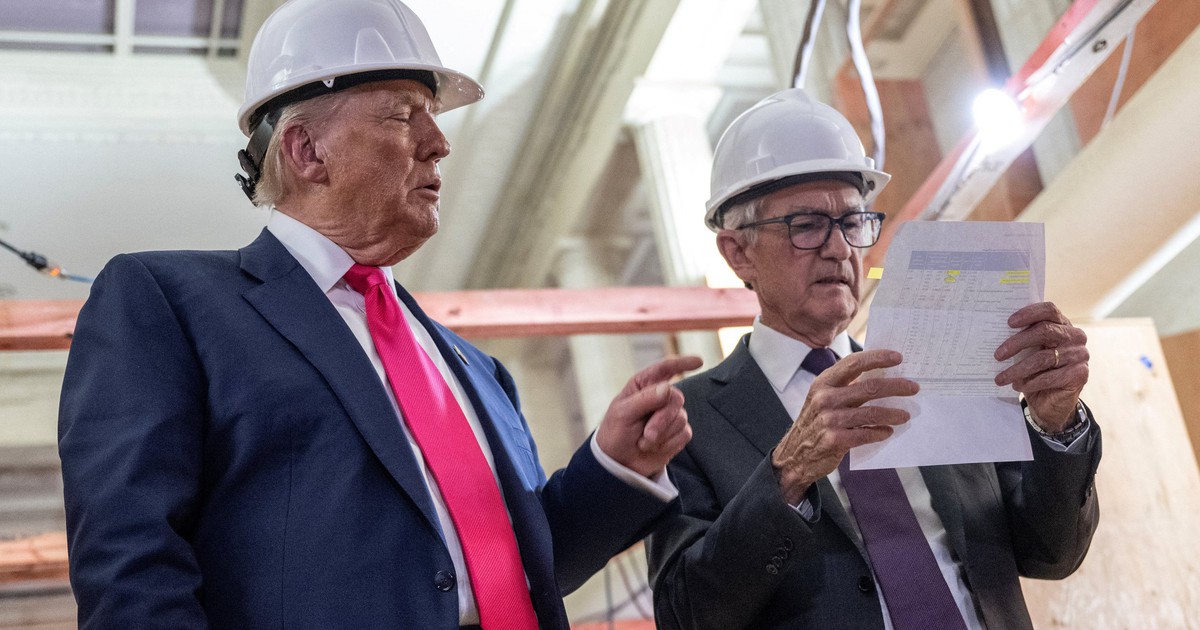 Tổng thống Trump đang c&acirc;n nhắc kiện Chủ tịch Fed