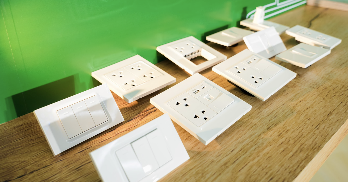 Schneider Electric ra mắt dòng công tắc, ổ cắm đầu tiên có 2 loại mặt che