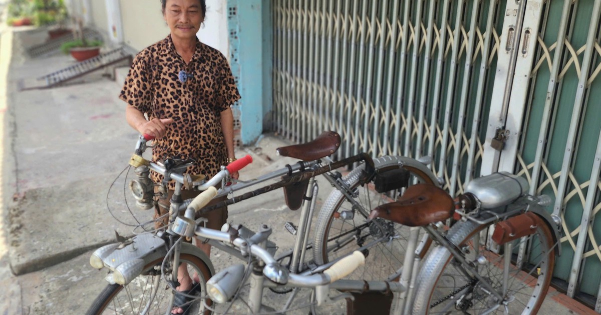 Cặp xe đạp &#039;vợ chồng&#039; gần 100 tuổi bằng nh&ocirc;m độc lạ S&agrave;i G&ograve;n