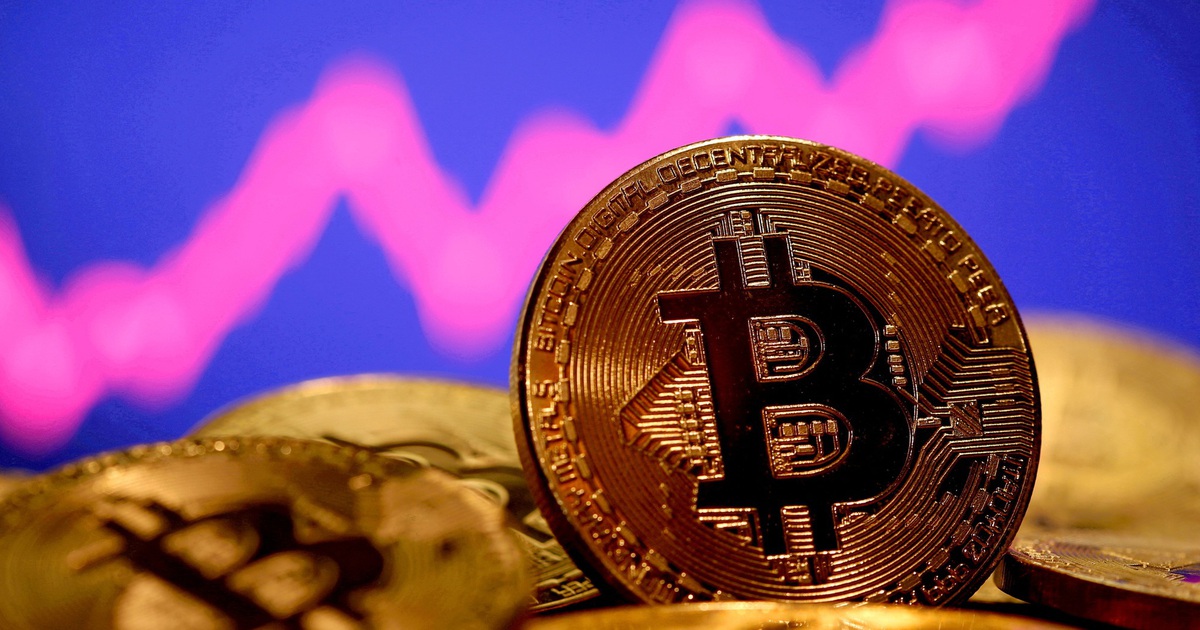 Gi&aacute; Bitcoin lập kỷ lục mới