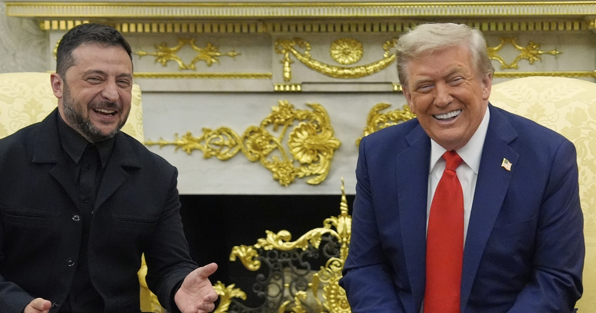 Trang phục của &ocirc;ng Zelensky tại Nh&agrave; Trắng lại được b&agrave;n t&aacute;n