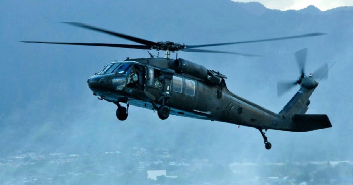 Vấn đề từ trực thăng qu&acirc;n sự Mỹ va chạm với m&aacute;y bay chở 64 người