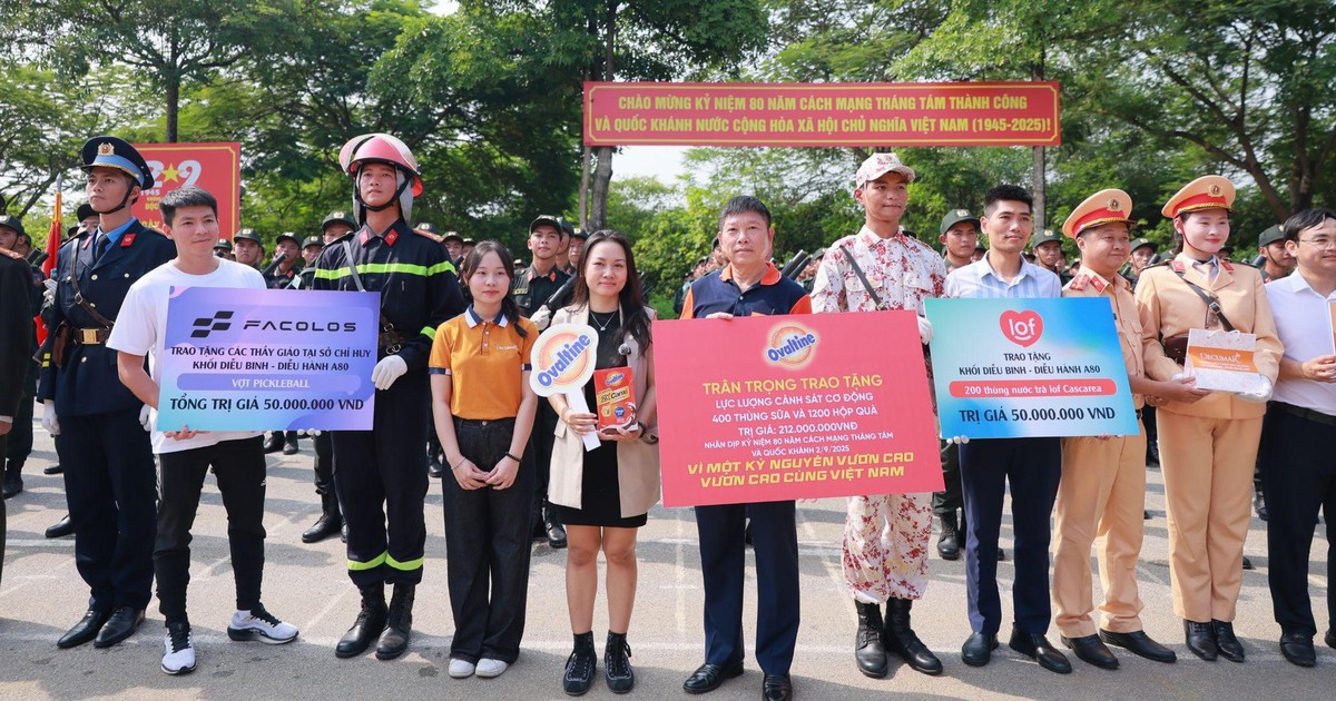 Ovaltine tiếp sức c&aacute;n bộ, chiến sĩ - Lan tỏa tinh thần &lsquo;Vươn cao c&ugrave;ng Việt Nam&rsquo;