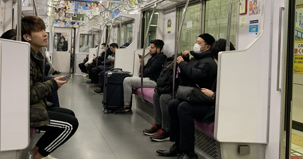 Th&agrave;nh phố Nhật Bản đề xuất sử dụng điện thoại tối đa 2 tiếng/ng&agrave;y