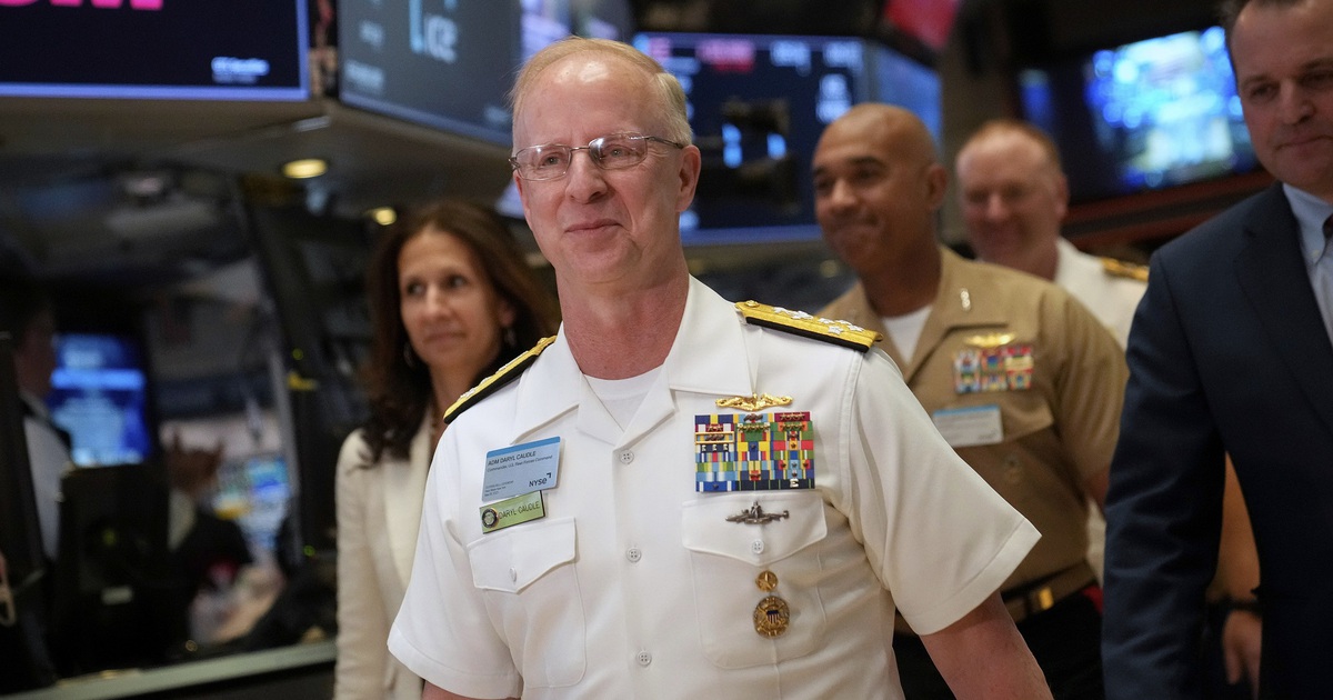 Hải qu&acirc;n Mỹ c&oacute; tham mưu trưởng mới sau 6 th&aacute;ng nữ tướng bị c&aacute;ch chức