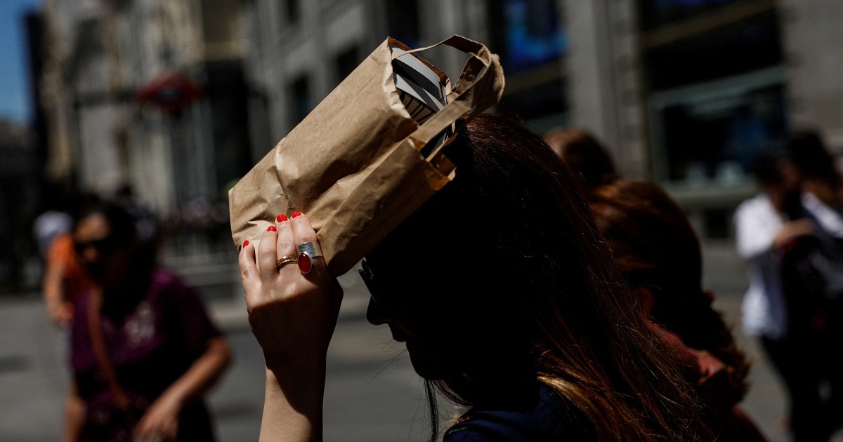 Nắng n&oacute;ng kỷ lục tại T&acirc;y Ban Nha