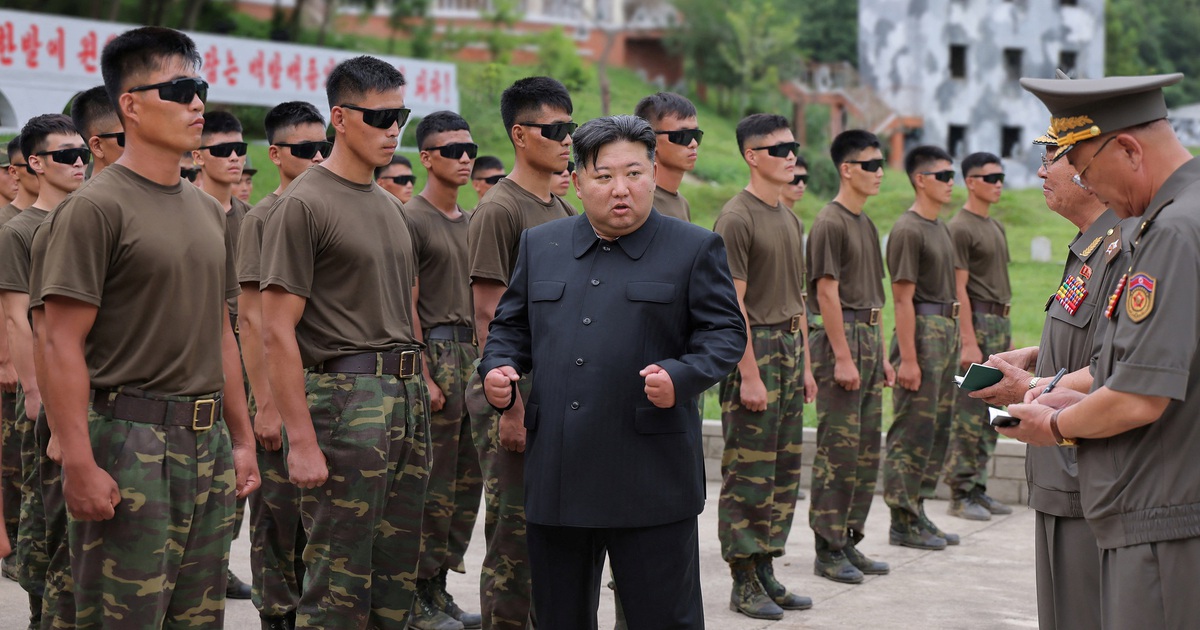 Thăm đặc nhiệm bắn tỉa, &ocirc;ng Kim Jong-un nhấn mạnh c&ocirc;ng t&aacute;c chuẩn bị chiến tranh