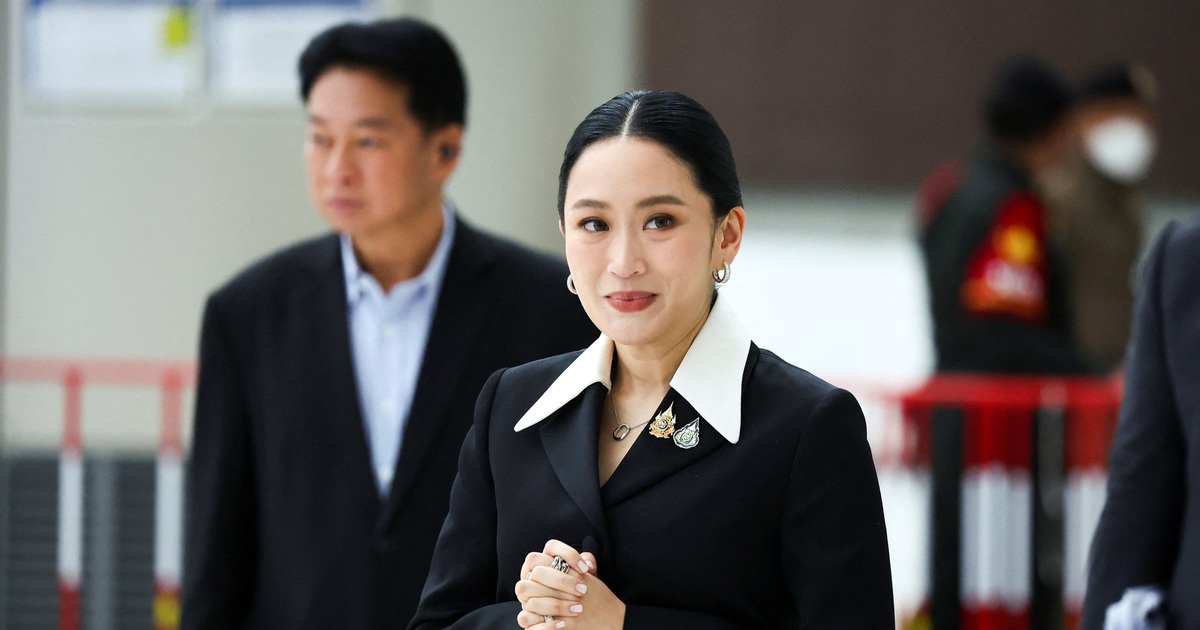T&ograve;a &aacute;n Th&aacute;i Lan phế truất Thủ tướng Paetongtarn Shinawatra