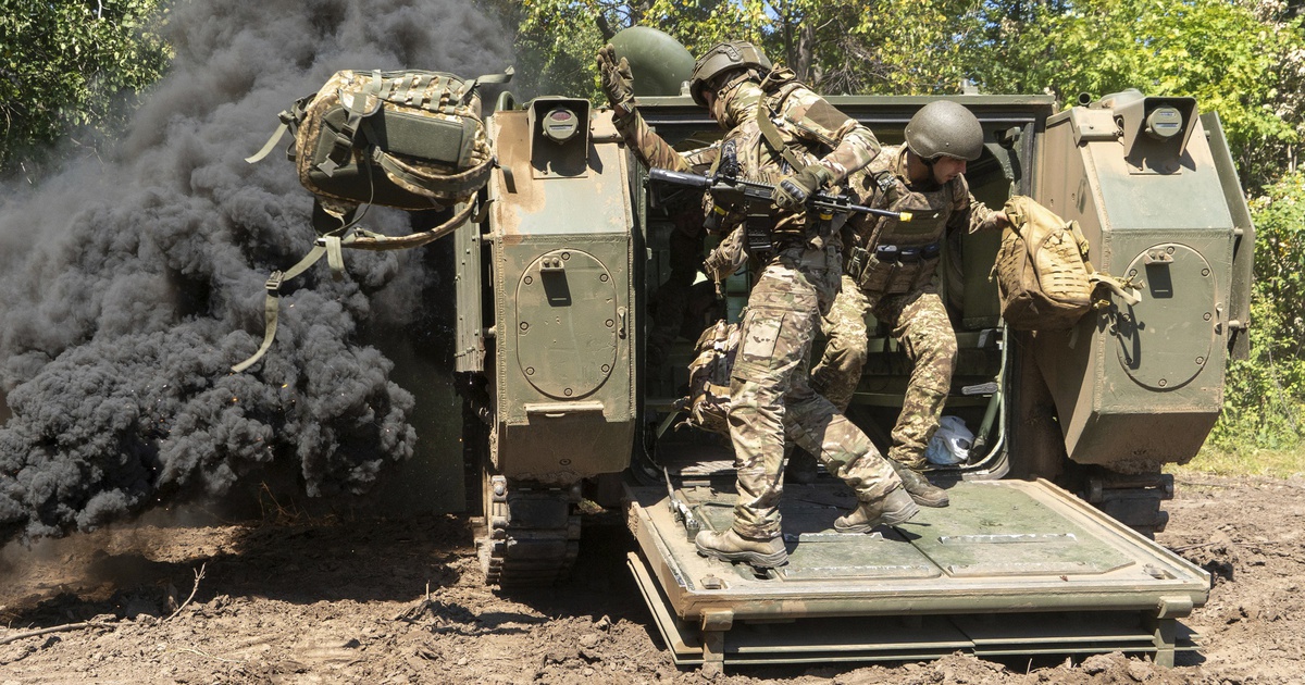 Chiến sự Ukraine ng&agrave;y 1.283: ch&acirc;u &Acirc;u t&iacute;nh to&aacute;n v&ugrave;ng đệm tại Ukraine