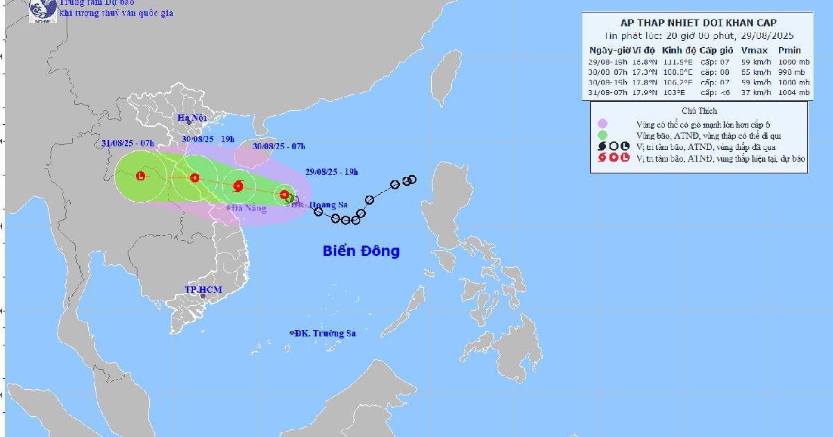 Sáng mai, bão cách Quảng Trị chỉ 210 km