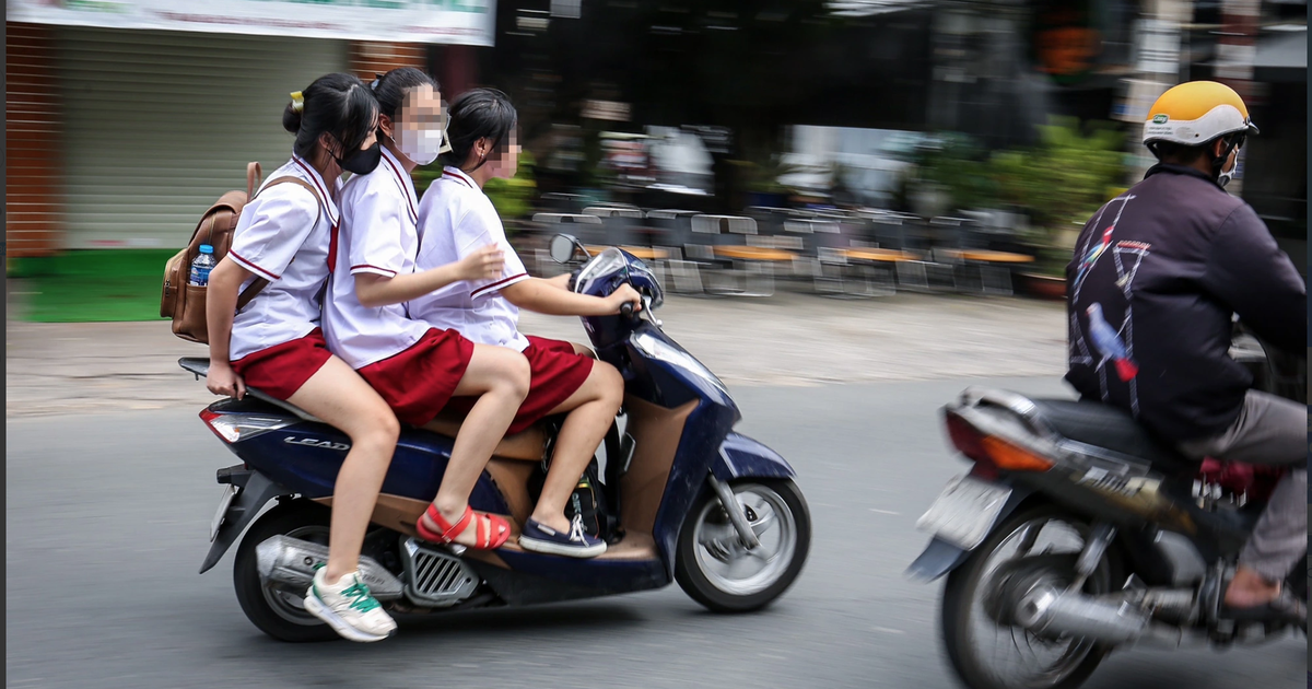 Phụ huynh học sinh phải ký cam kết không giao xe máy khi con chưa đủ tuổi