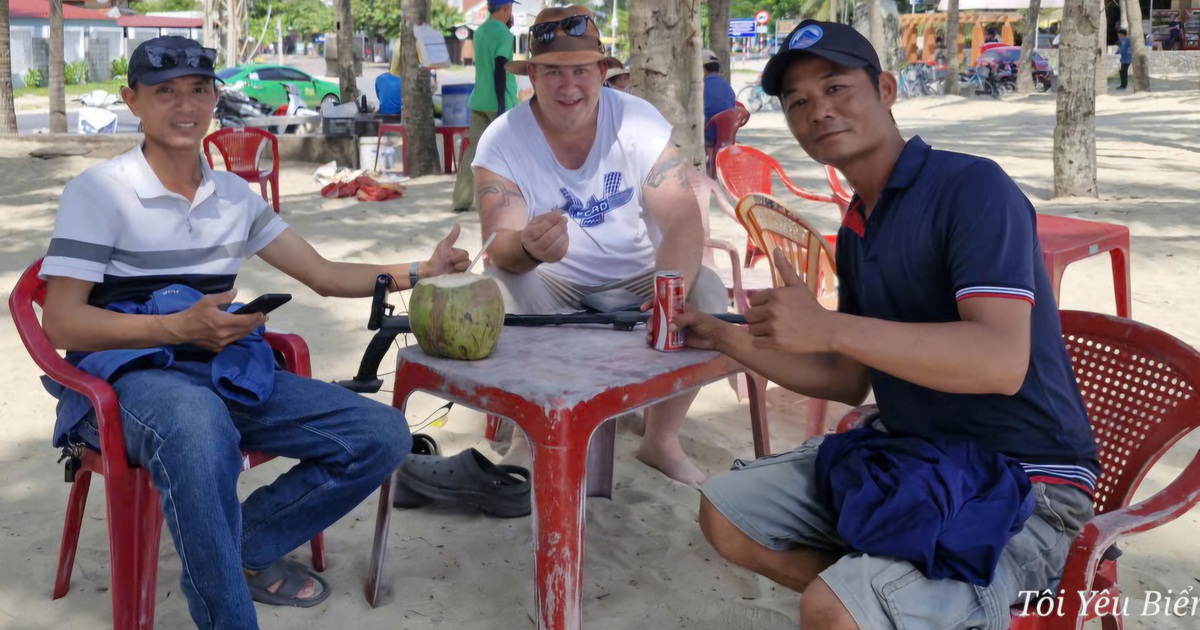 Nỗ lực t&igrave;m nhẫn kim cương gi&uacute;p du kh&aacute;ch &Uacute;c, 2 nh&acirc;n vi&ecirc;n được khen ngợi