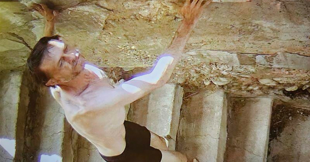 Mỹ treo thưởng bắt cựu binh &#039;cực kỳ nguy hiểm&#039; sau vụ nổ s&uacute;ng chết người