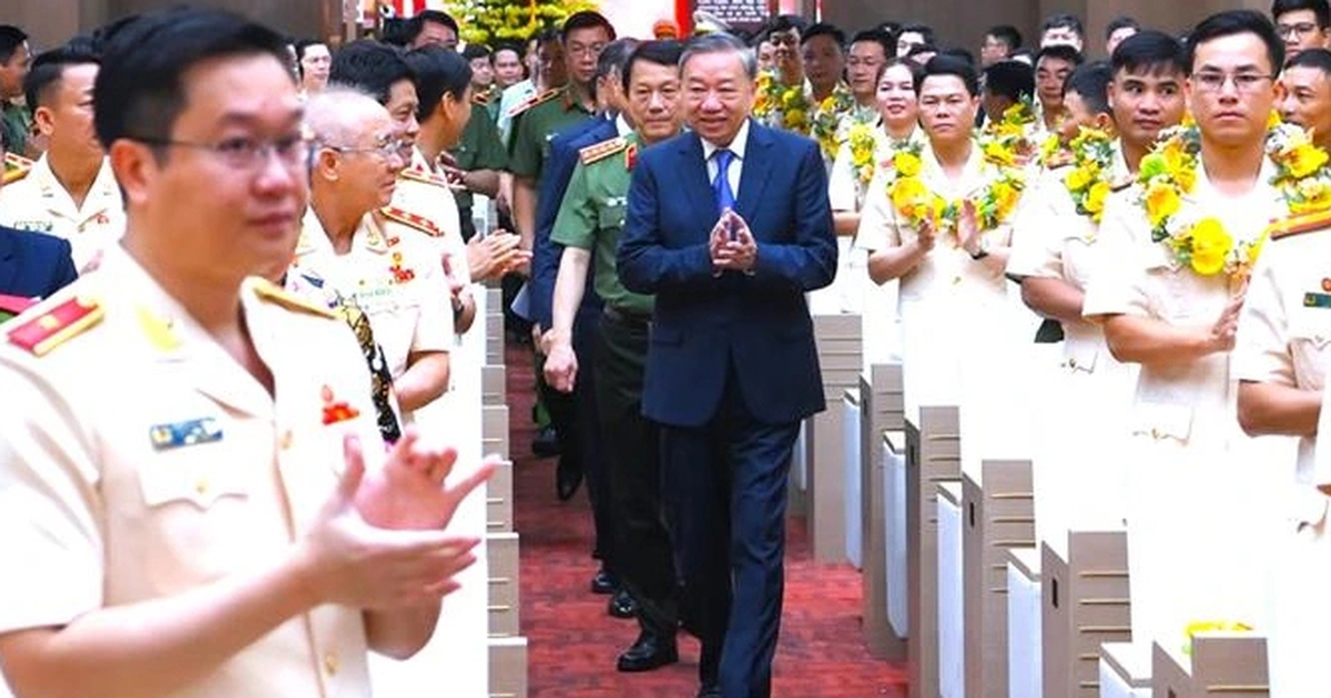 Tổng Bí thư Tô Lâm gặp mặt các điển hình tiên tiến Công an nhân dân