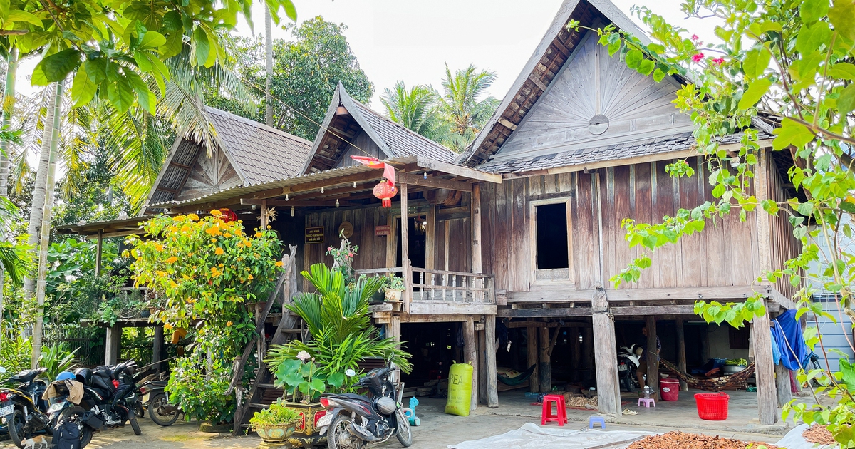 Độc đáo ngôi nhà 'vua voi' hơn 130 năm tuổi ở Buôn Đôn