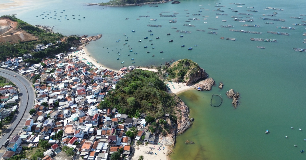 Những ngôi làng tuyệt đẹp ven biển: Làng chài cổ độc đáo bên vịnh Xuân Đài