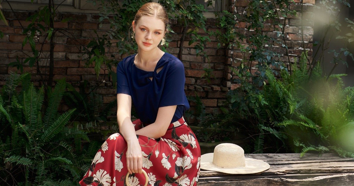 Chân váy hoa 'đốn tim' nàng thơ yêu nét đẹp cổ điển