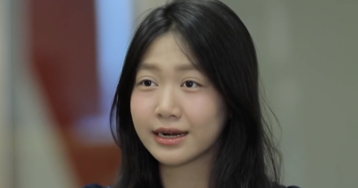 Con g&aacute;i Mạnh Trường tiết lộ kỷ niệm l&ecirc;n truyền h&igrave;nh