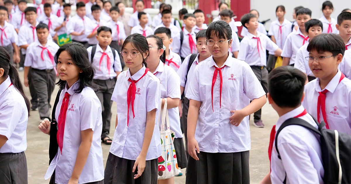 Phụ huynh bức xúc con học thứ bảy, trường đổi lại thời khóa biểu