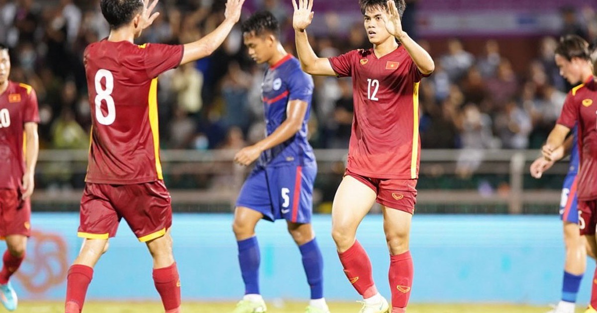 Sân Thống Nhất hỗ trợ tối đa, đội tuyển Việt Nam quyết đánh bại Nepal