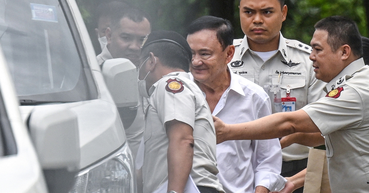 &Ocirc;ng Thaksin ngủ ngon, c&oacute; thể dạy ngoại ngữ cho bạn t&ugrave;