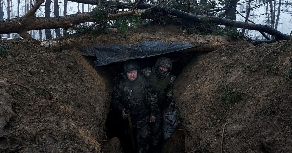 Chiến sự Ukraine ng&agrave;y 1.298: L&iacute;nh Nga luồn theo đường ống, NATO triển khai sứ mệnh mới