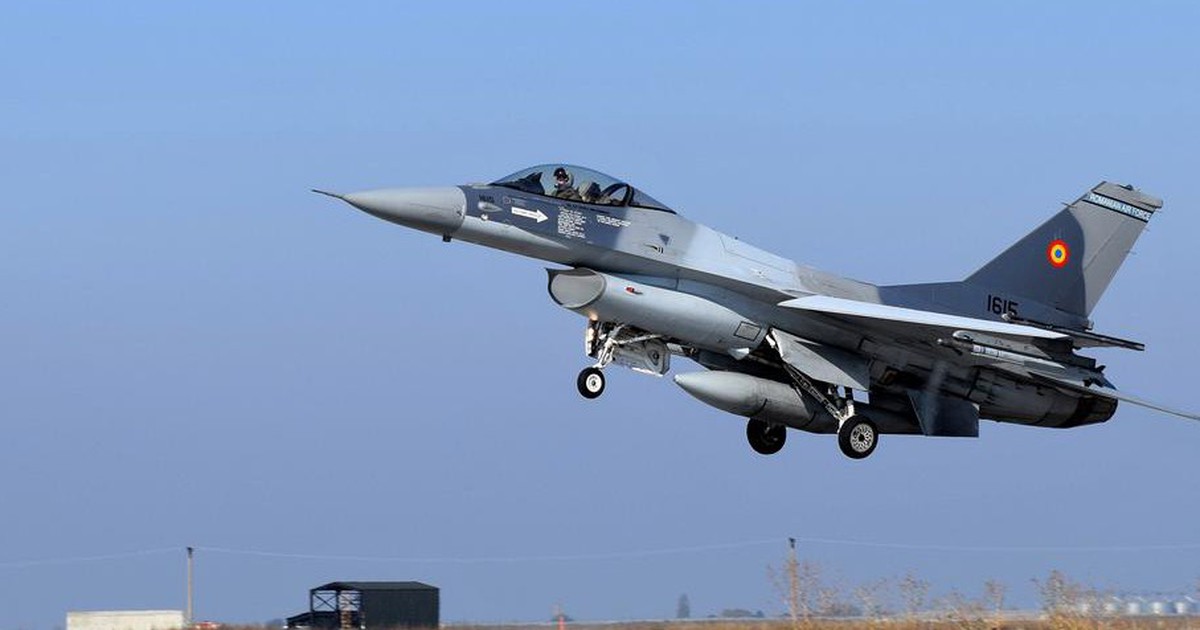 Romania xuất k&iacute;ch m&aacute;y bay chiến đấu, Ba Lan đ&oacute;ng cửa s&acirc;n bay v&igrave; cảnh b&aacute;o UAV