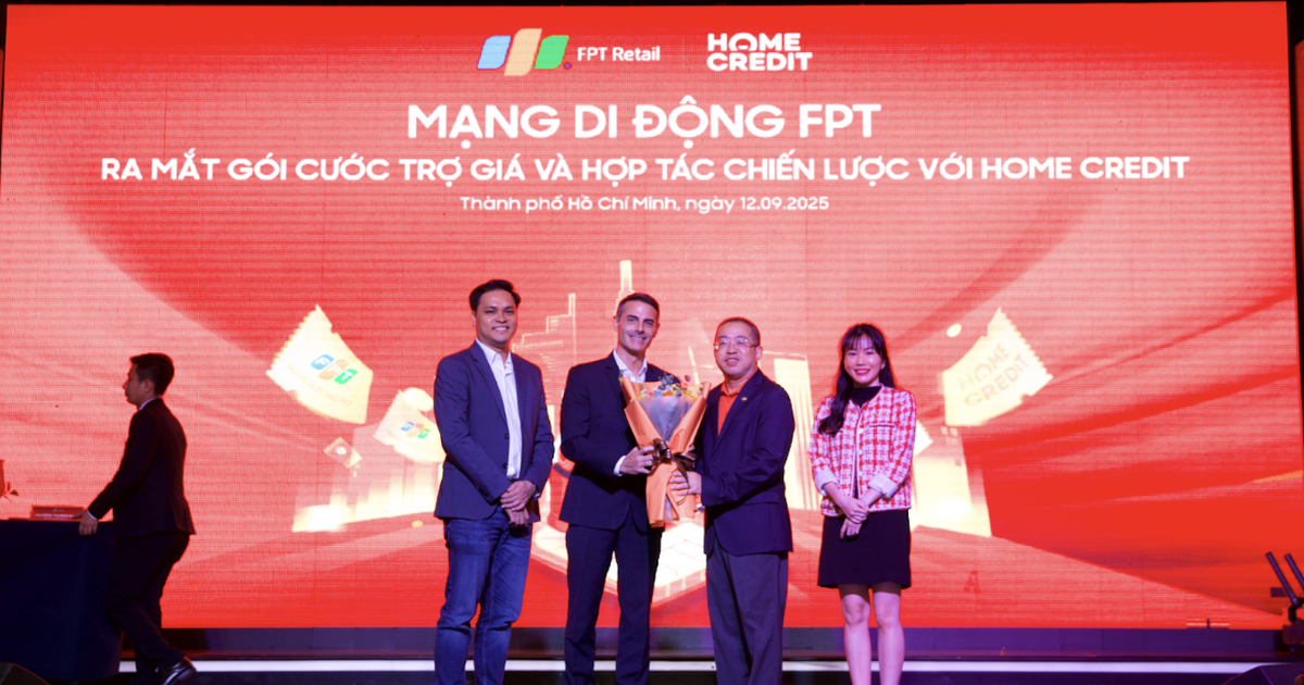 Mạng di động FPT hợp tác Home Credit giới thiệu gói cước trợ giá thiết bị di động