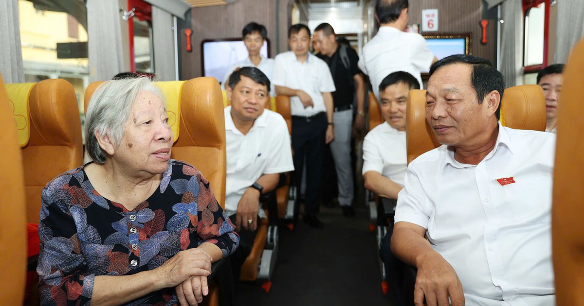 Hàng trăm cán bộ, viên chức ở Hải Phòng sẽ đi làm bằng tàu hỏa