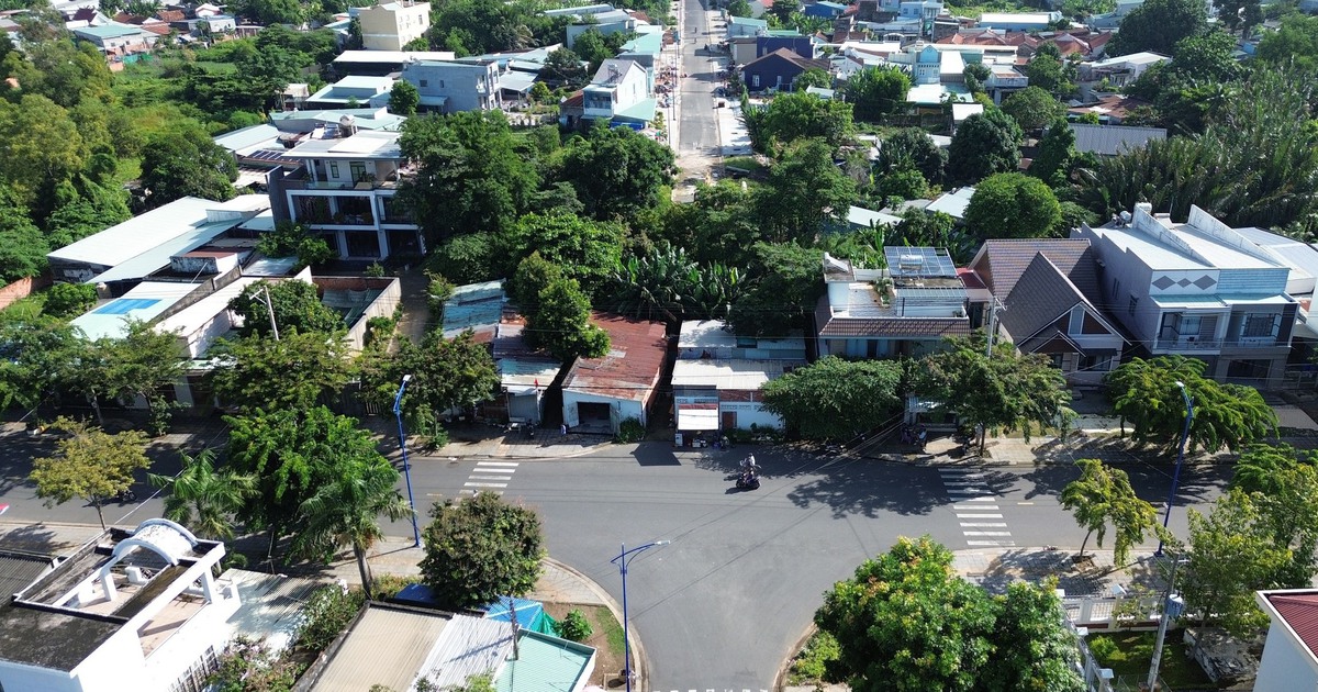 TP.HCM: Cả con đường ở phường Long Hương chỉ chờ giải tỏa 1 hộ d&acirc;n để th&ocirc;ng tuyến