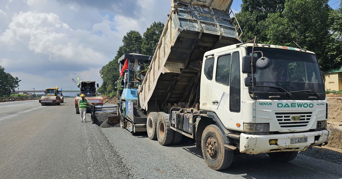 Đồng Nai sẽ điều chuyển l&atilde;nh đạo giải ng&acirc;n đầu tư c&ocirc;ng thấp