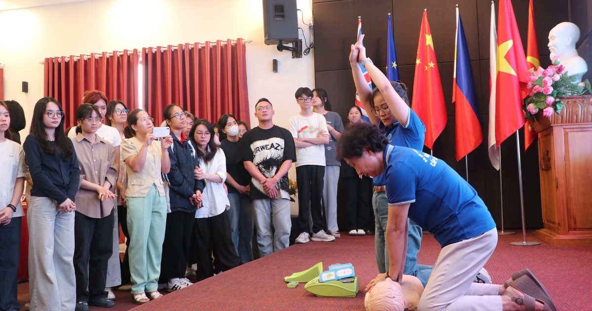 Dấu hiệu cảnh báo biến cố ngừng tim và cách sơ cứu