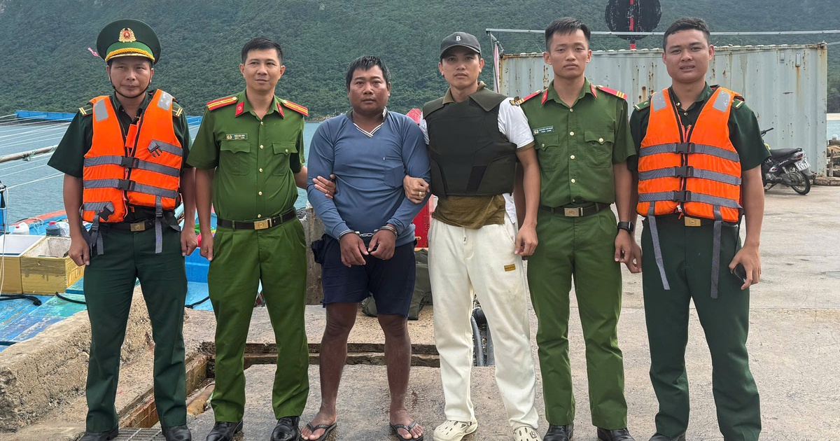 Bộ đội bi&ecirc;n ph&ograve;ng C&ocirc;n Đảo bắt Trần Văn Ph&uacute;c trốn truy n&atilde; tội giết người