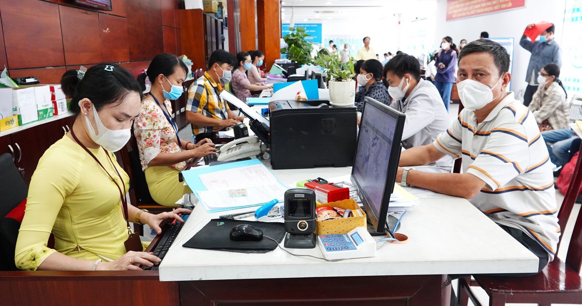 C&aacute;n bộ, vi&ecirc;n chức nghỉ việc trước ng&agrave;y 1.7 sẽ được hưởng ch&iacute;nh s&aacute;ch mới n&agrave;o?