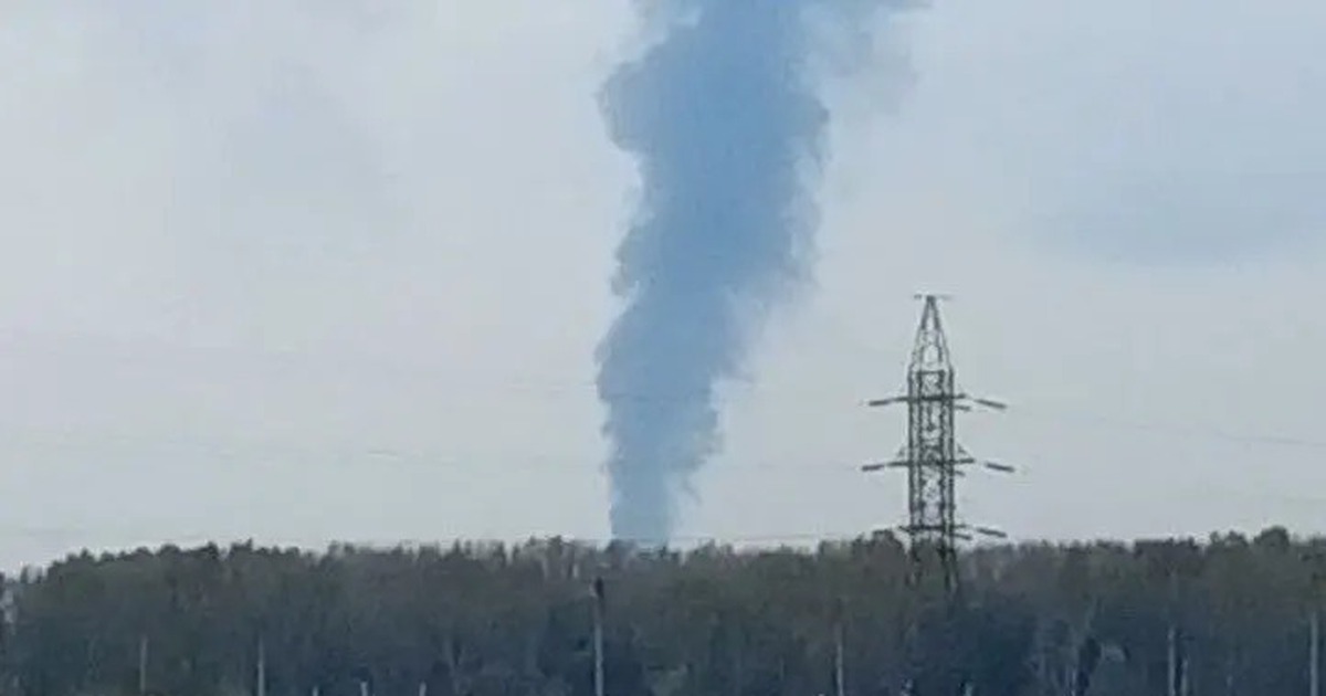 UAV Ukraine tập k&iacute;ch 2 nh&agrave; m&aacute;y lọc dầu lớn ở Nga