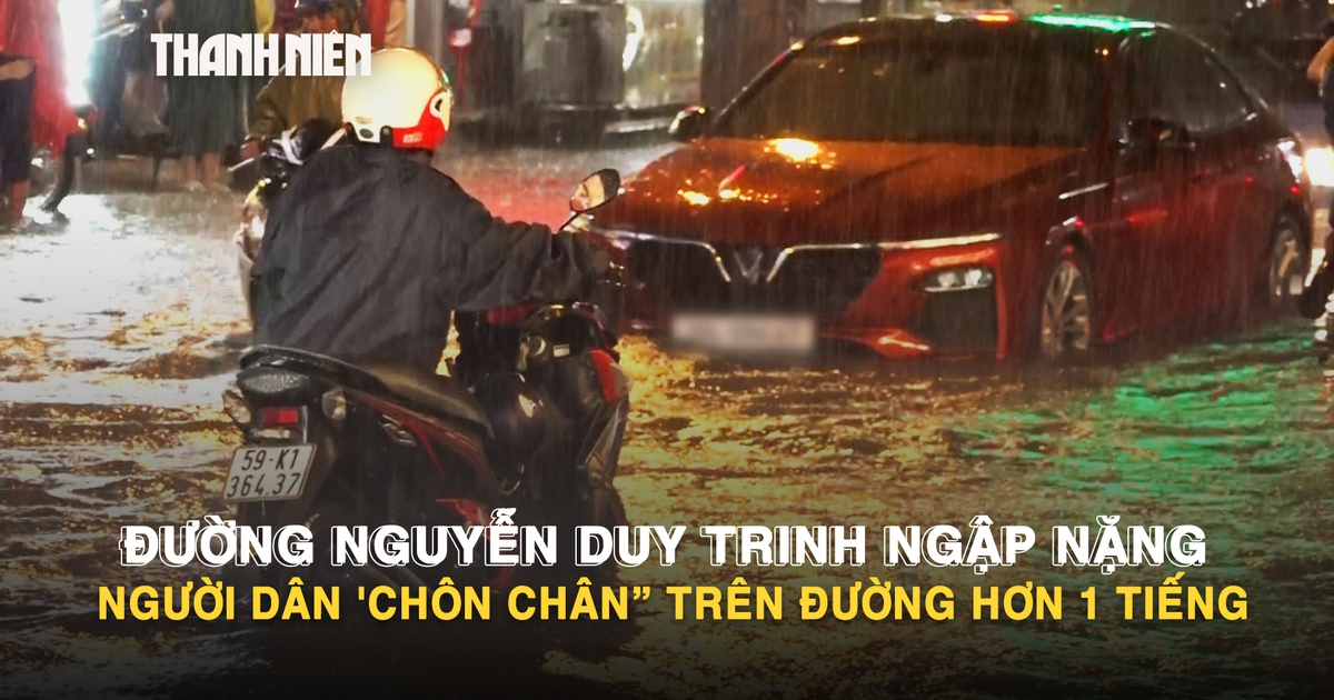 Đường Nguyễn Duy Trinh lại ngập nặng sau mưa lớn: Người dân 'chôn chân' trên đường