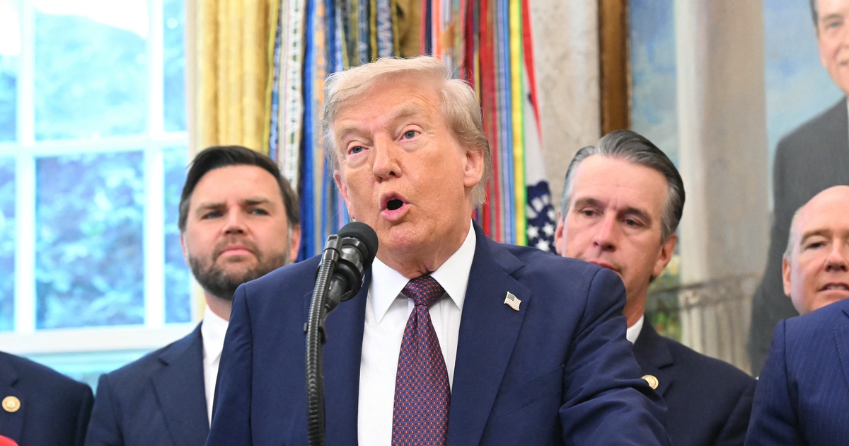 &Ocirc;ng Trump n&oacute;i lực lượng Mỹ vừa bắn hạ t&agrave;u chở ma t&uacute;y rời Venezuela